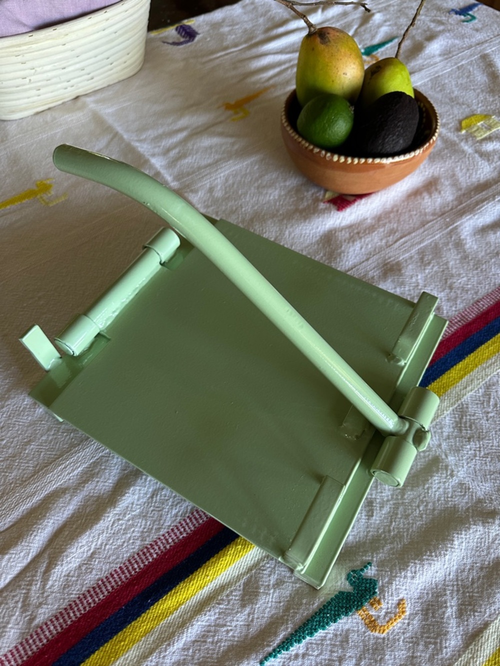 NWT Masienda Dona Rosa Tortilla Press in Original Box in Espuma (Light Green)